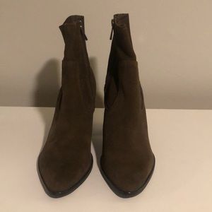 Gently worn ankle boot suede army green